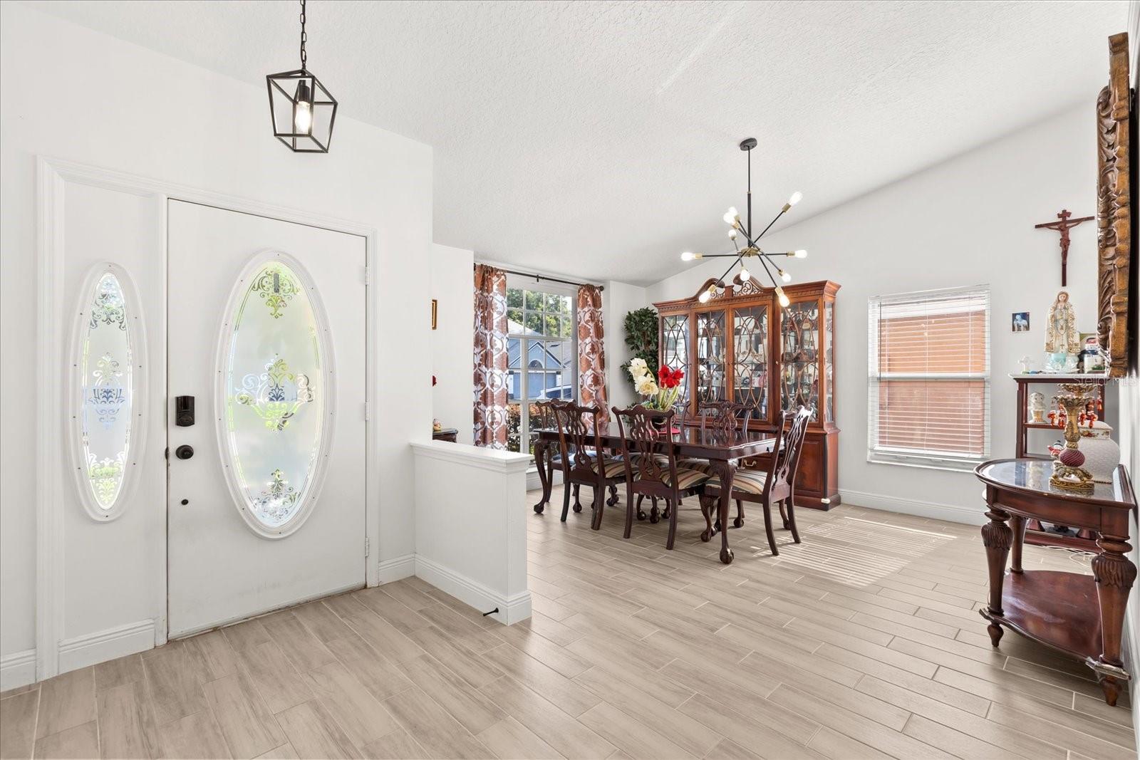 342 HANGING MOSS CIR