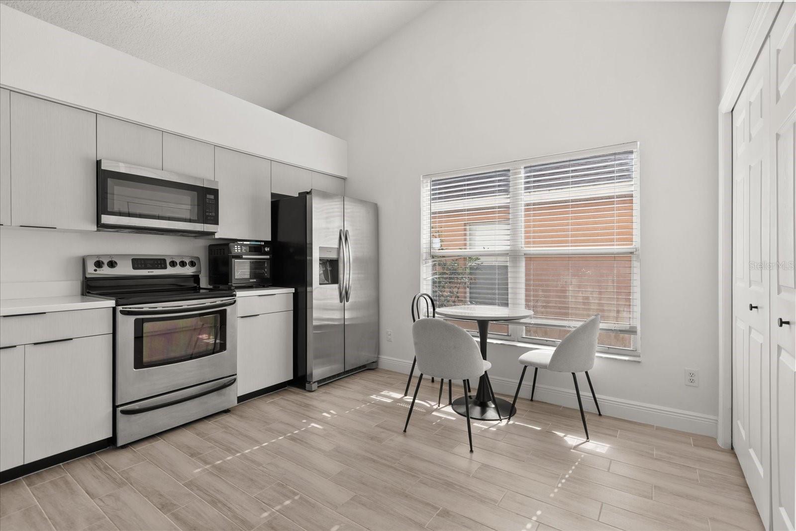 342 HANGING MOSS CIR