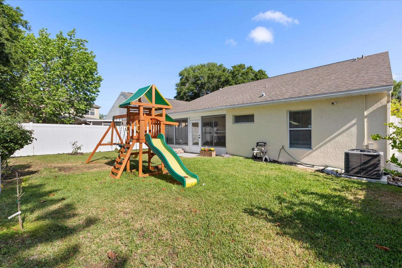 342 HANGING MOSS CIR