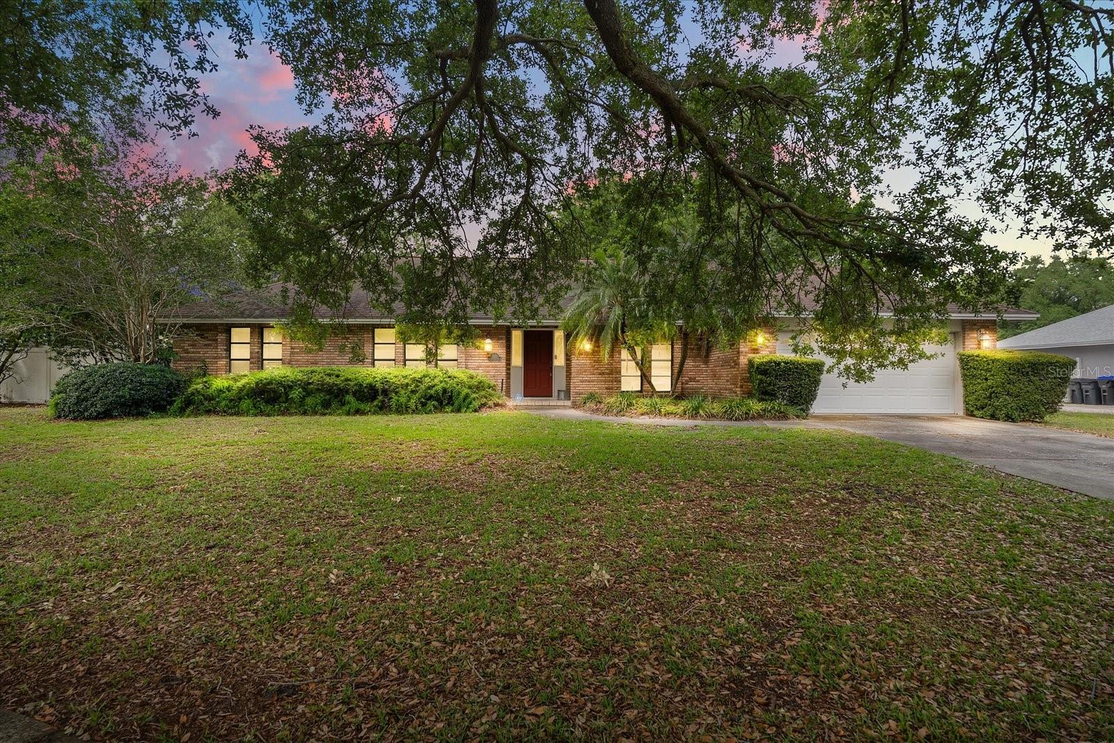 5525 MEADOW PINE CT