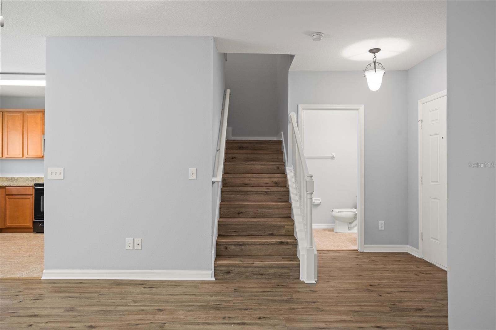 2161 CYPRESS VILLAS DR