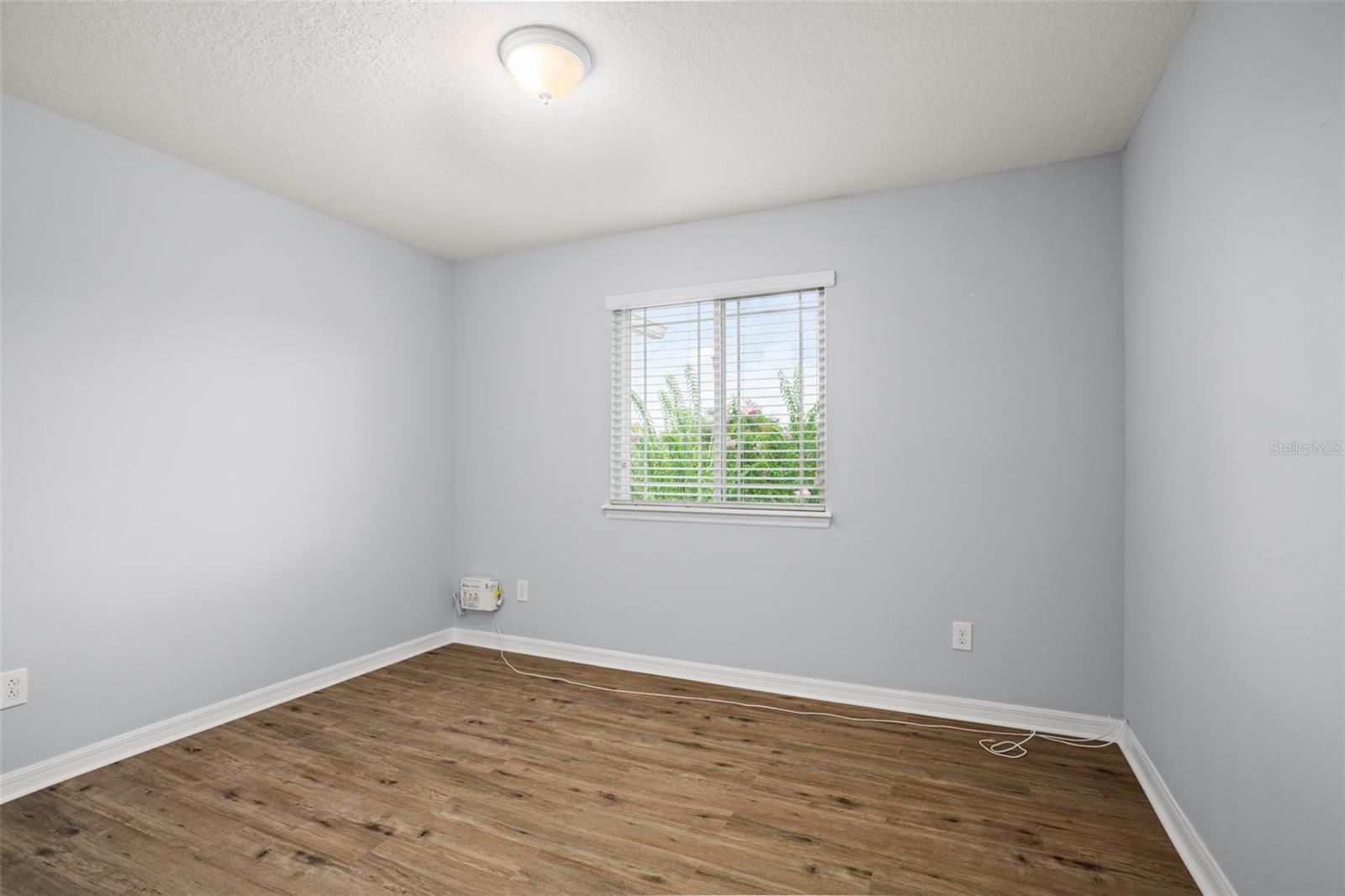 2161 CYPRESS VILLAS DR