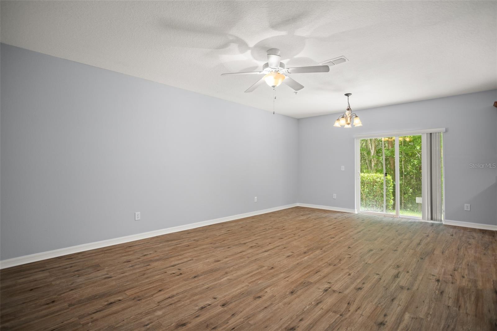 2161 CYPRESS VILLAS DR