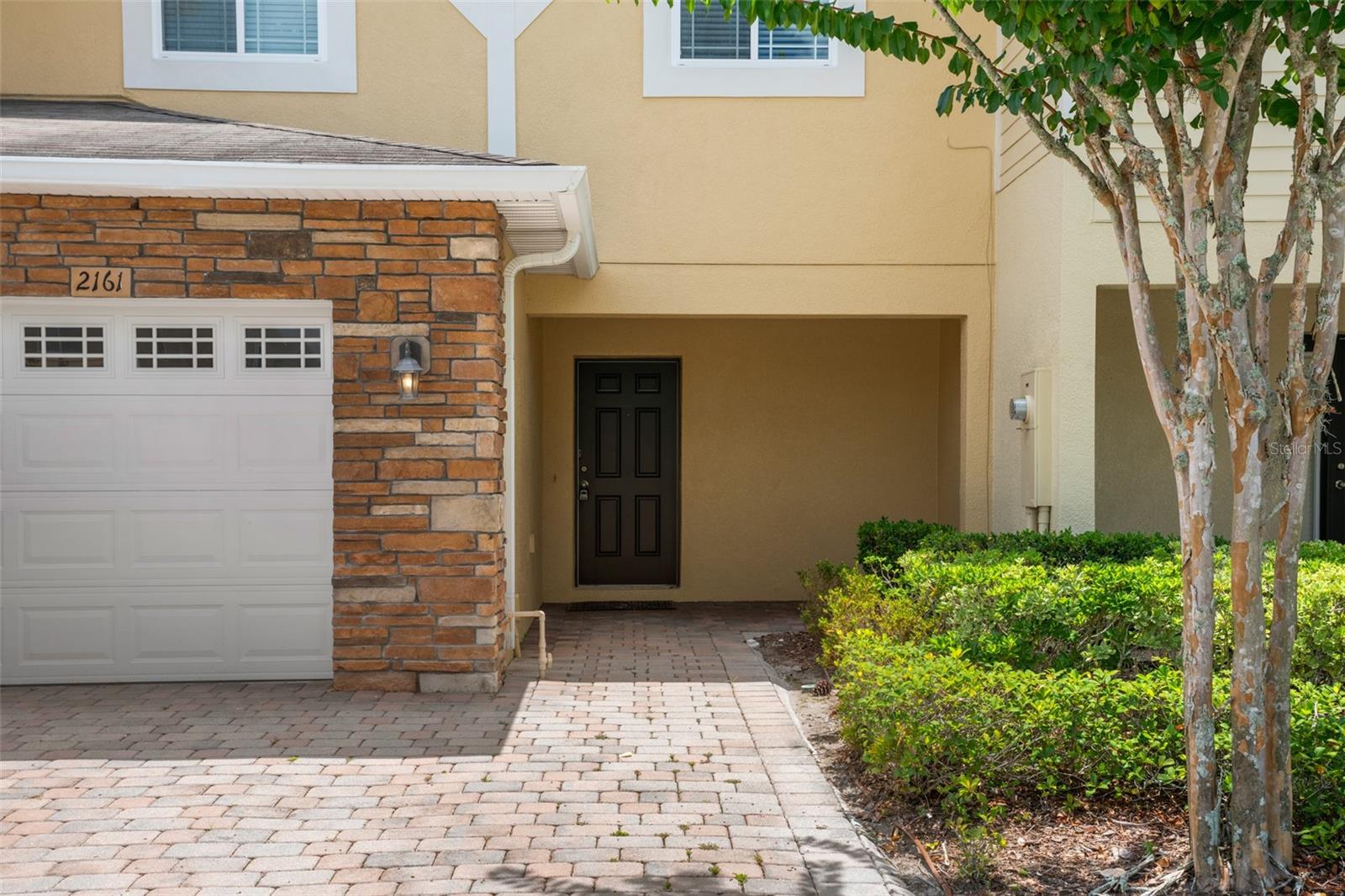 2161 CYPRESS VILLAS DR