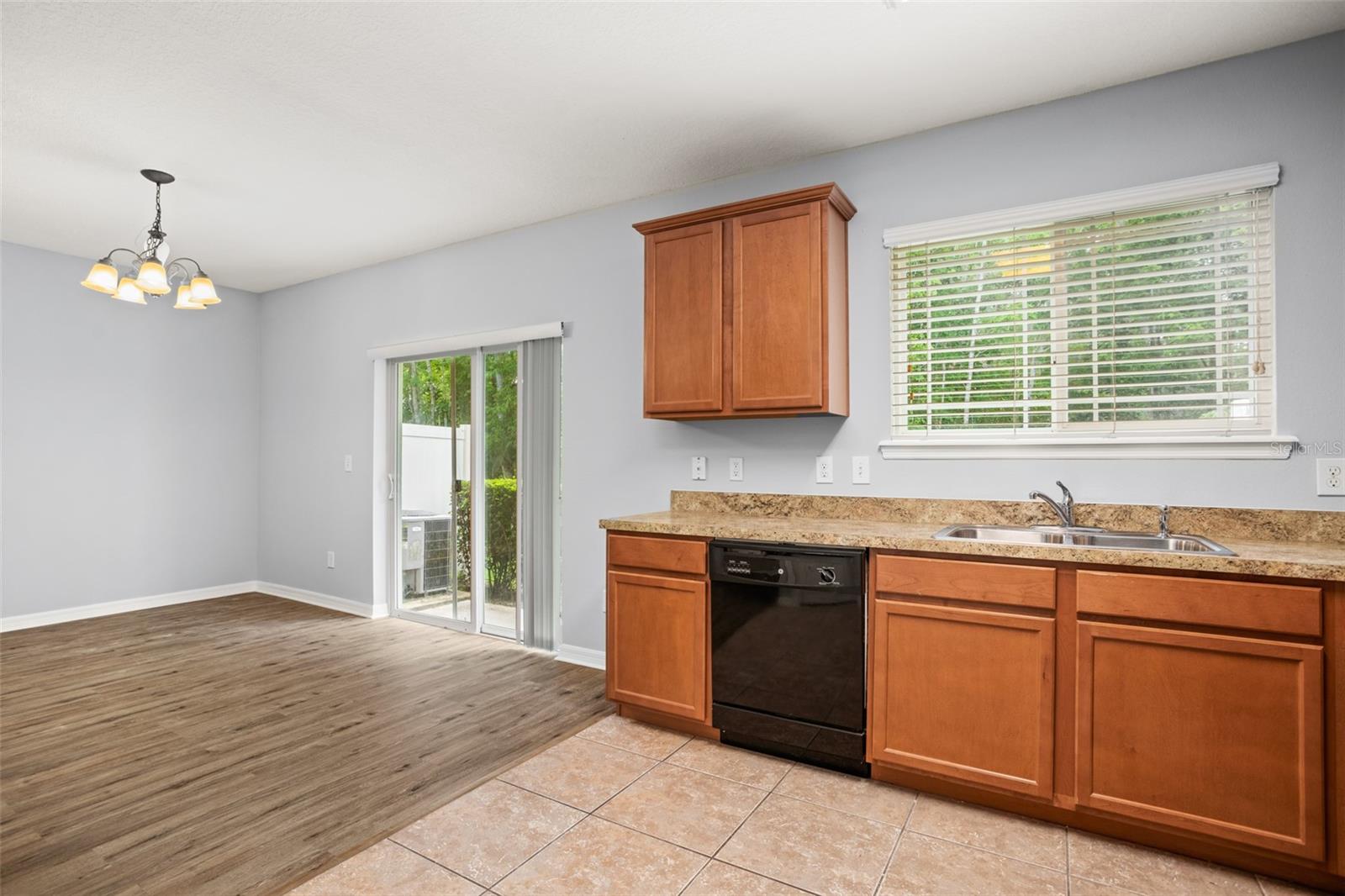 2161 CYPRESS VILLAS DR