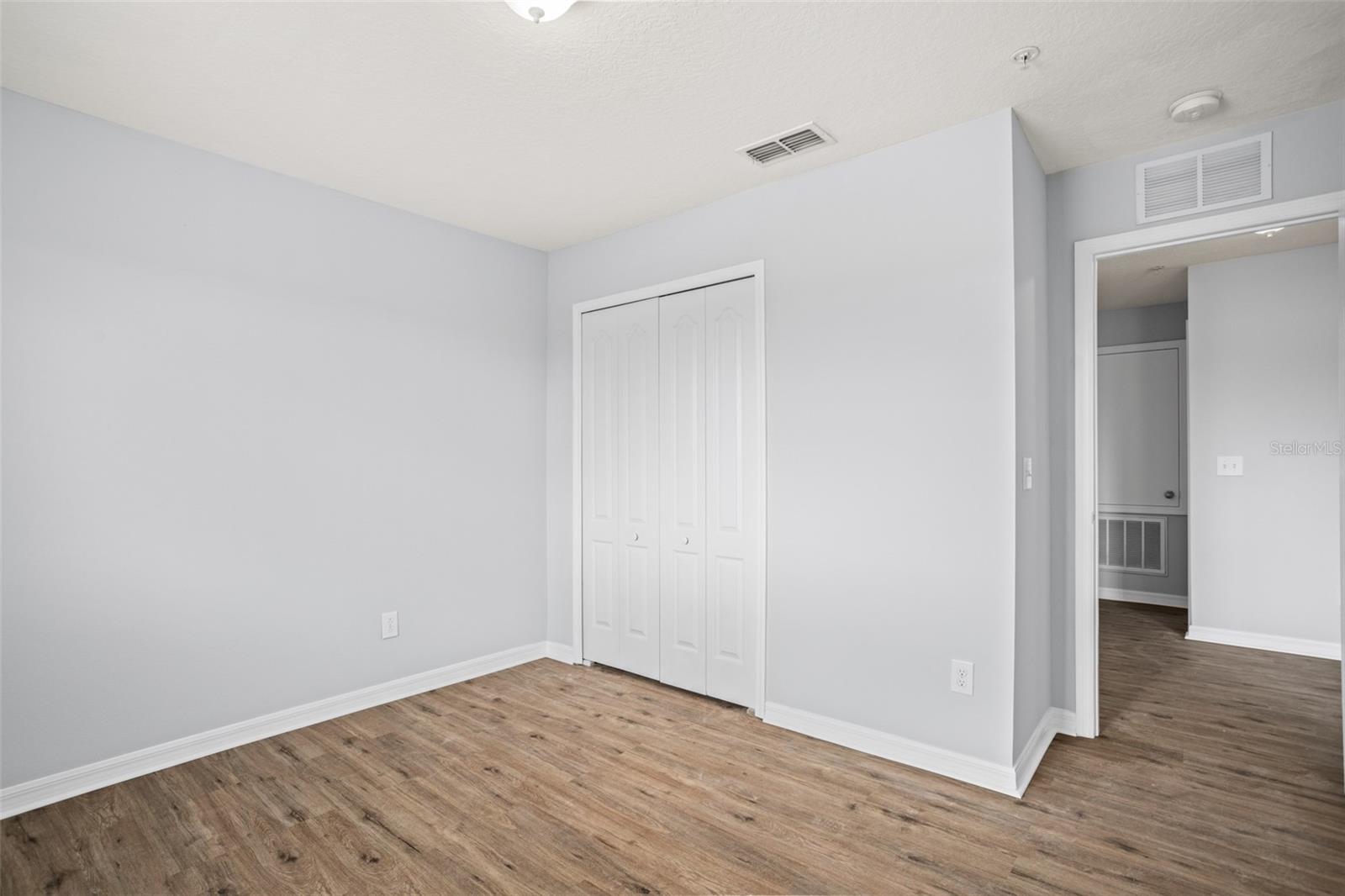 2161 CYPRESS VILLAS DR