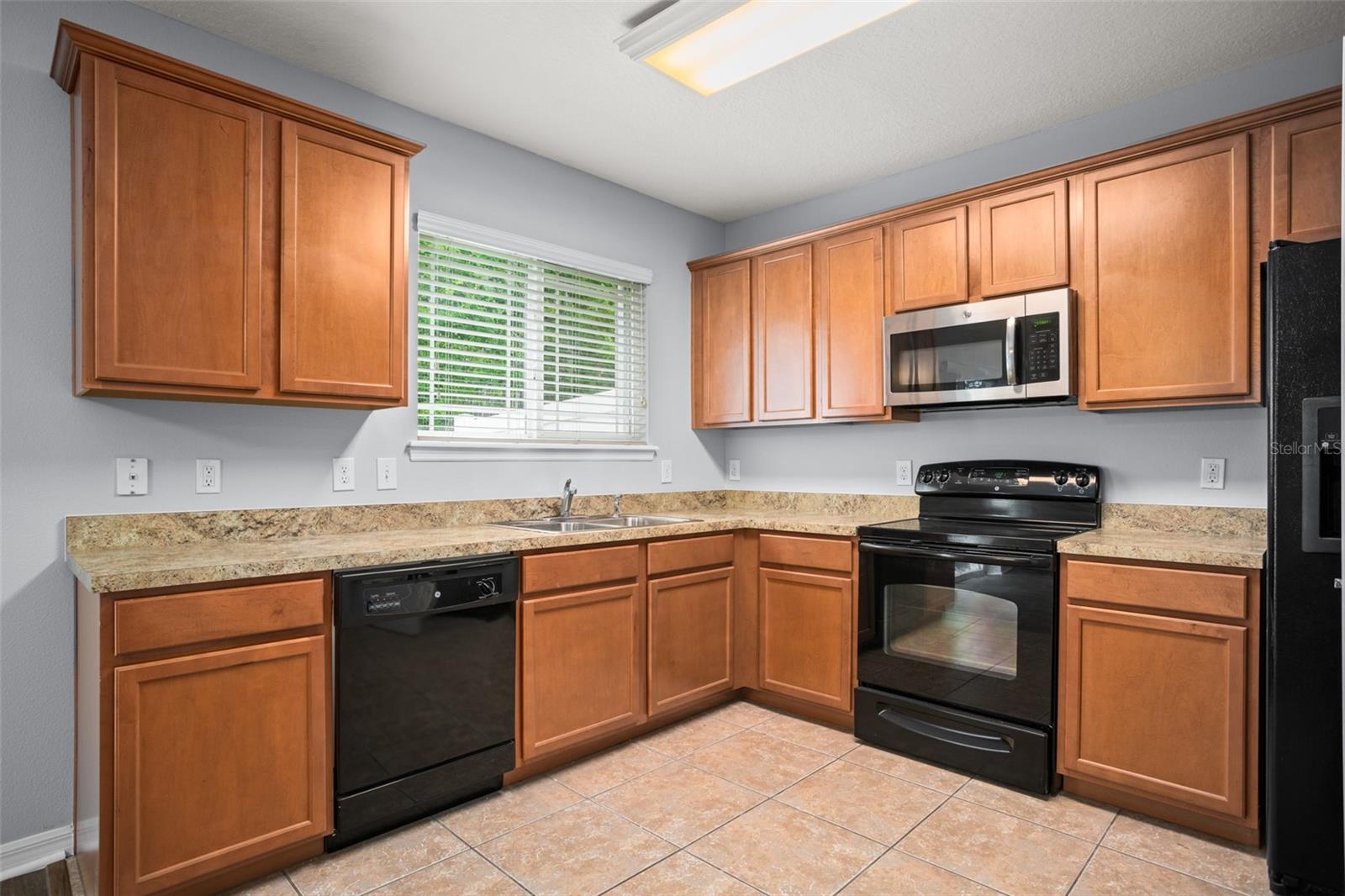 2161 CYPRESS VILLAS DR