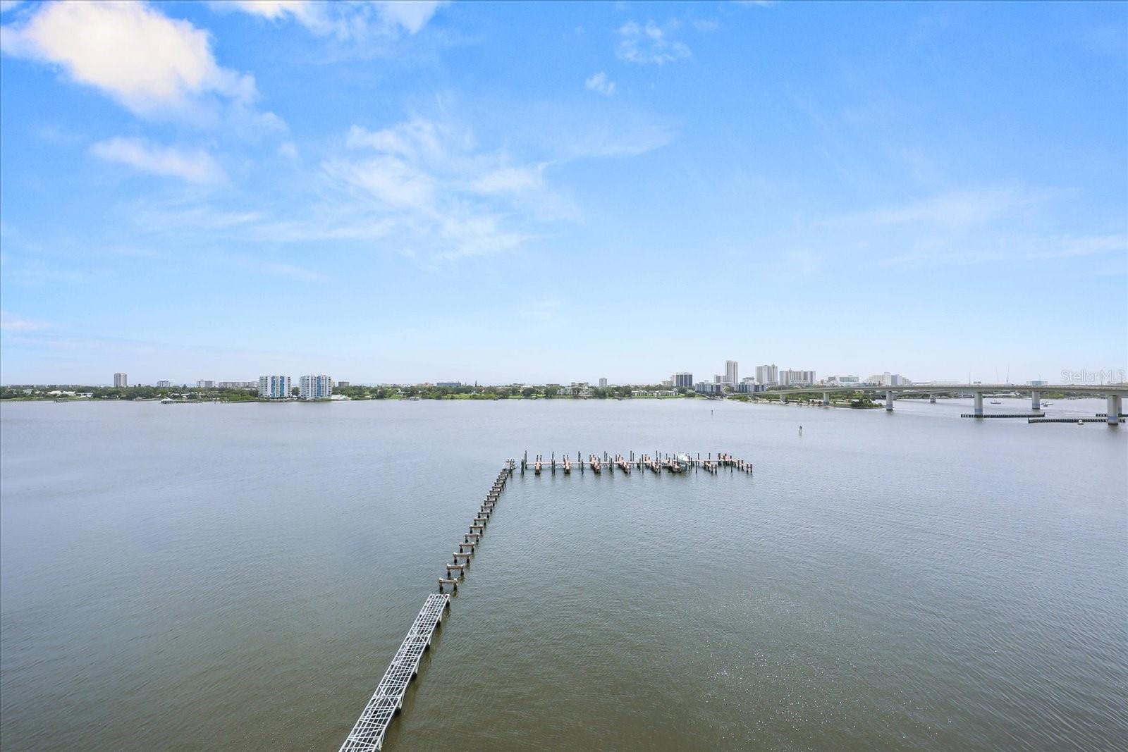 241 RIVERSIDE DR #902