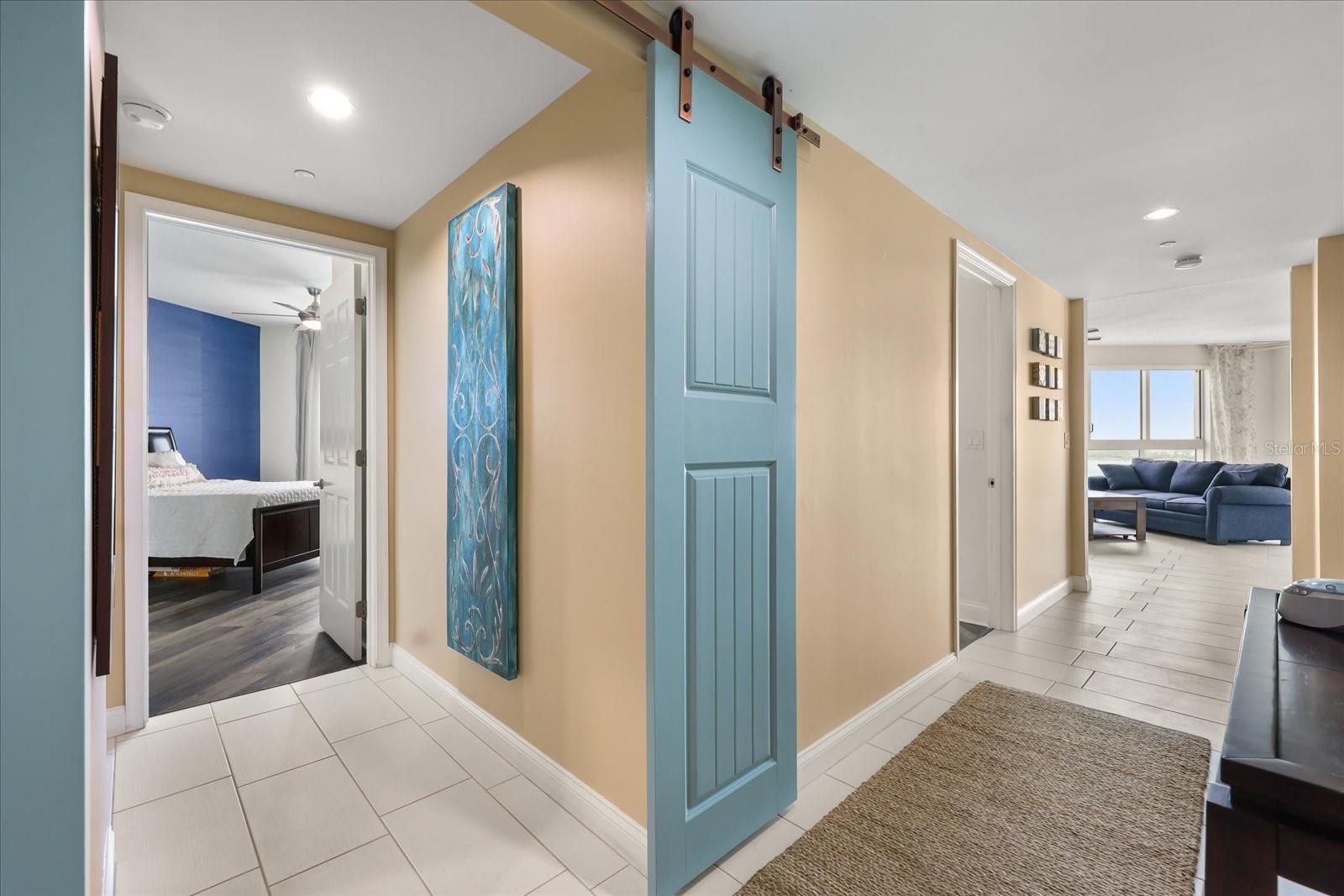 241 RIVERSIDE DR #902