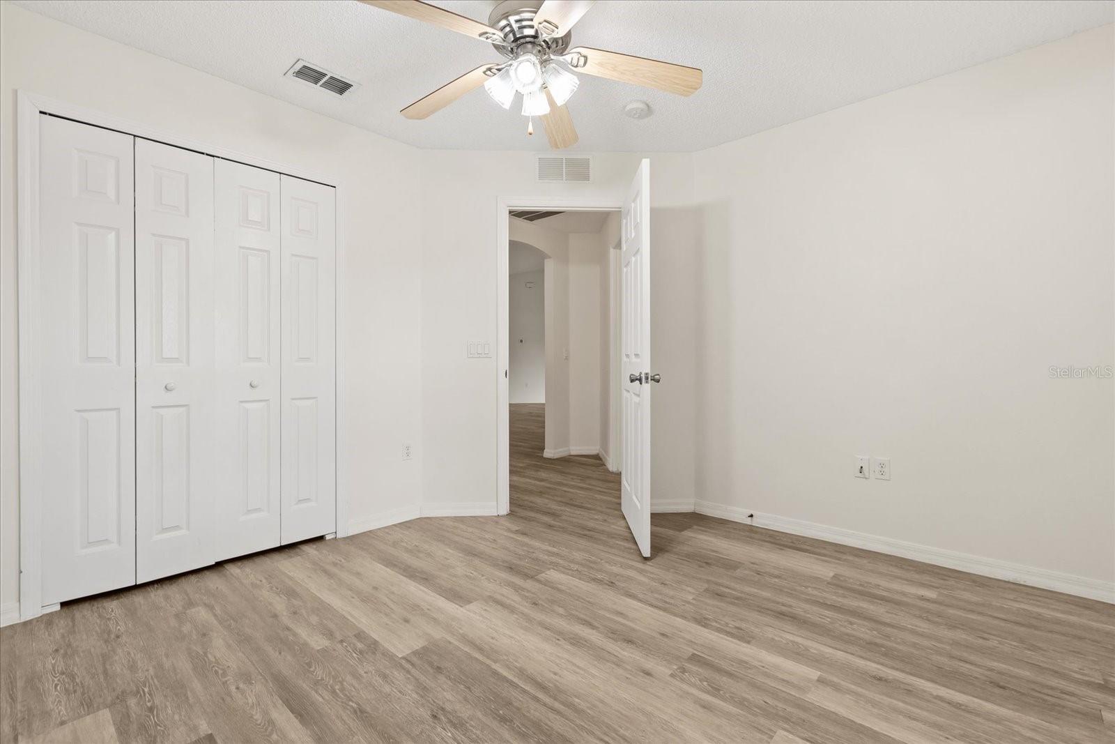 410 CENTRAL MARINERS DR