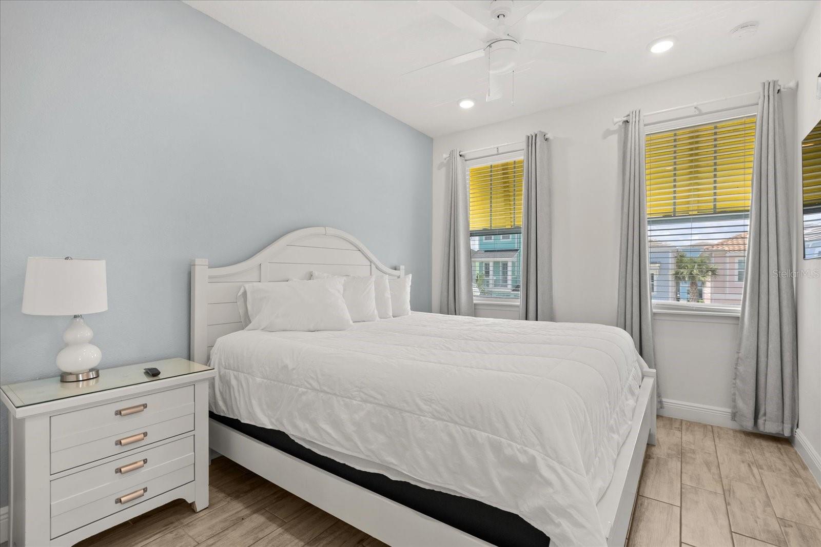 8017 SANDY TOES WAY