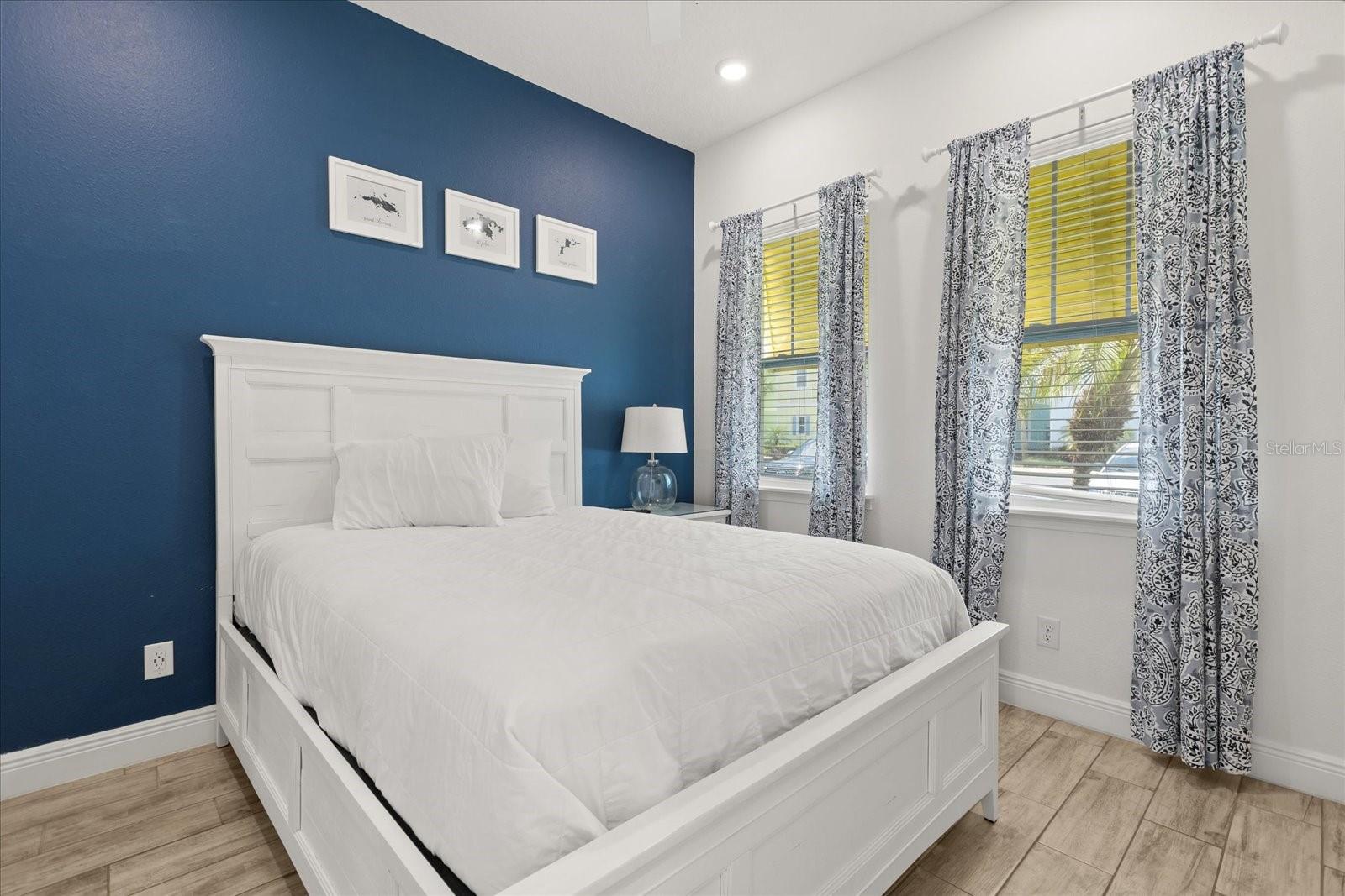8017 SANDY TOES WAY
