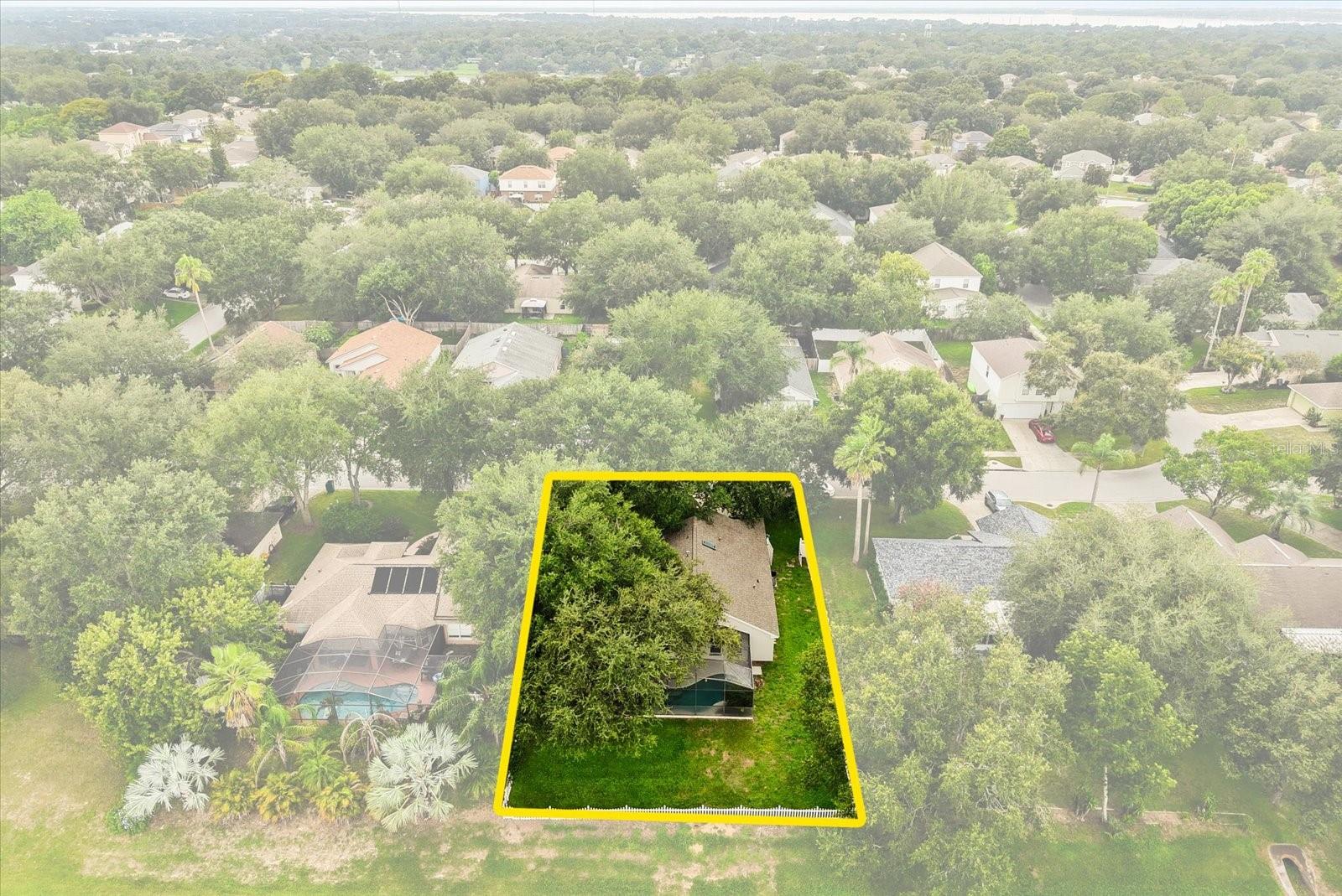 1011 VASSAR DR