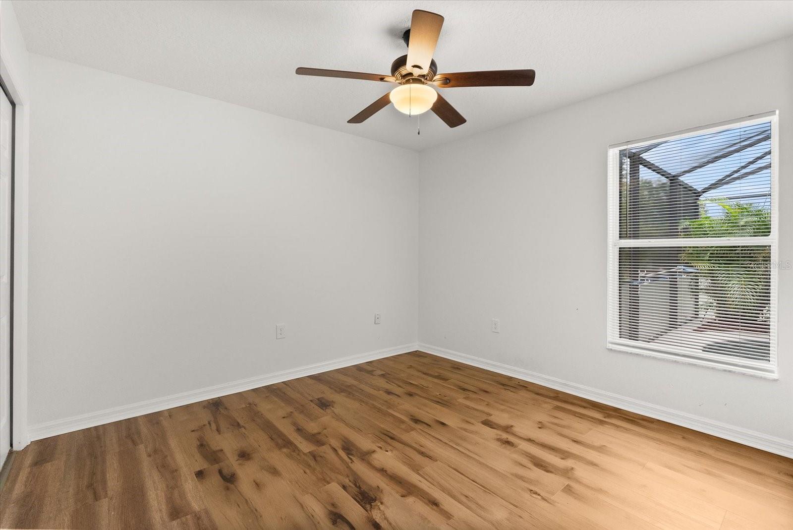 1011 VASSAR DR