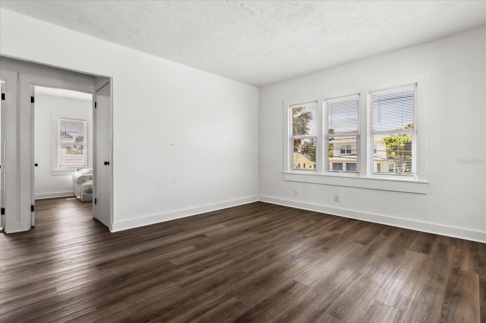 604 BRADDOCK AVE #2