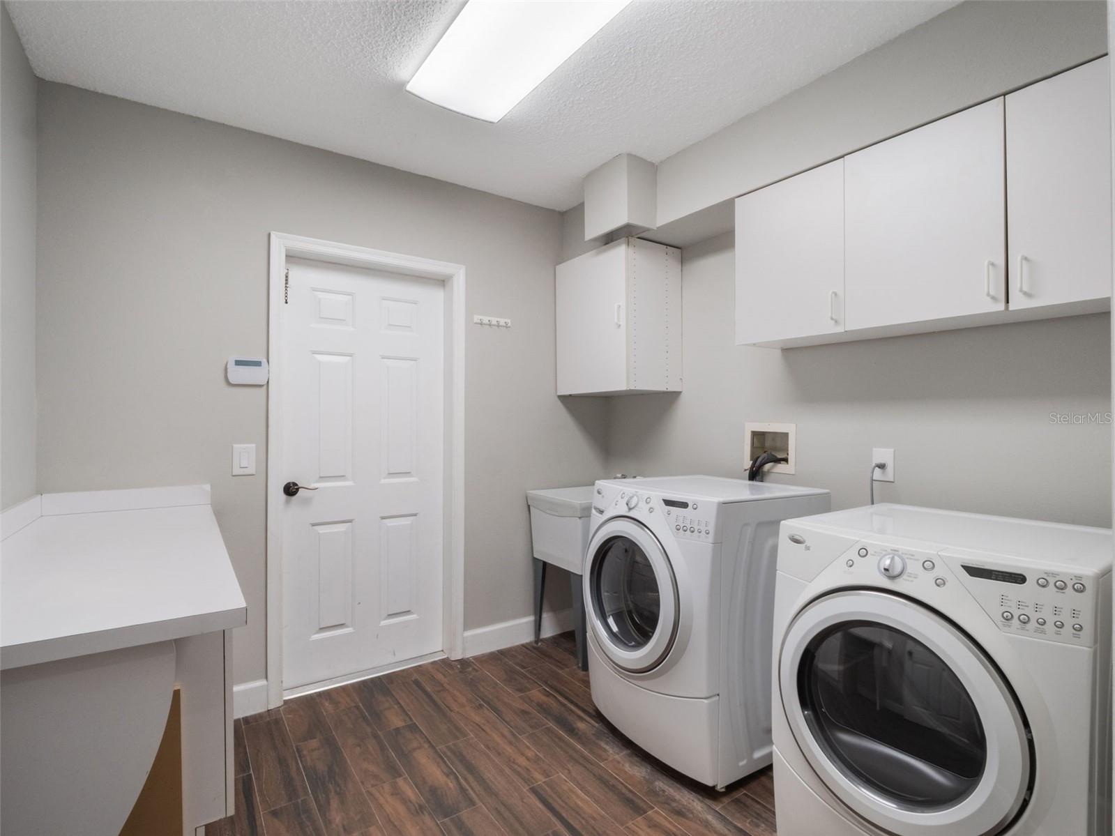 437 HARBOUR OAKS POINTE DR