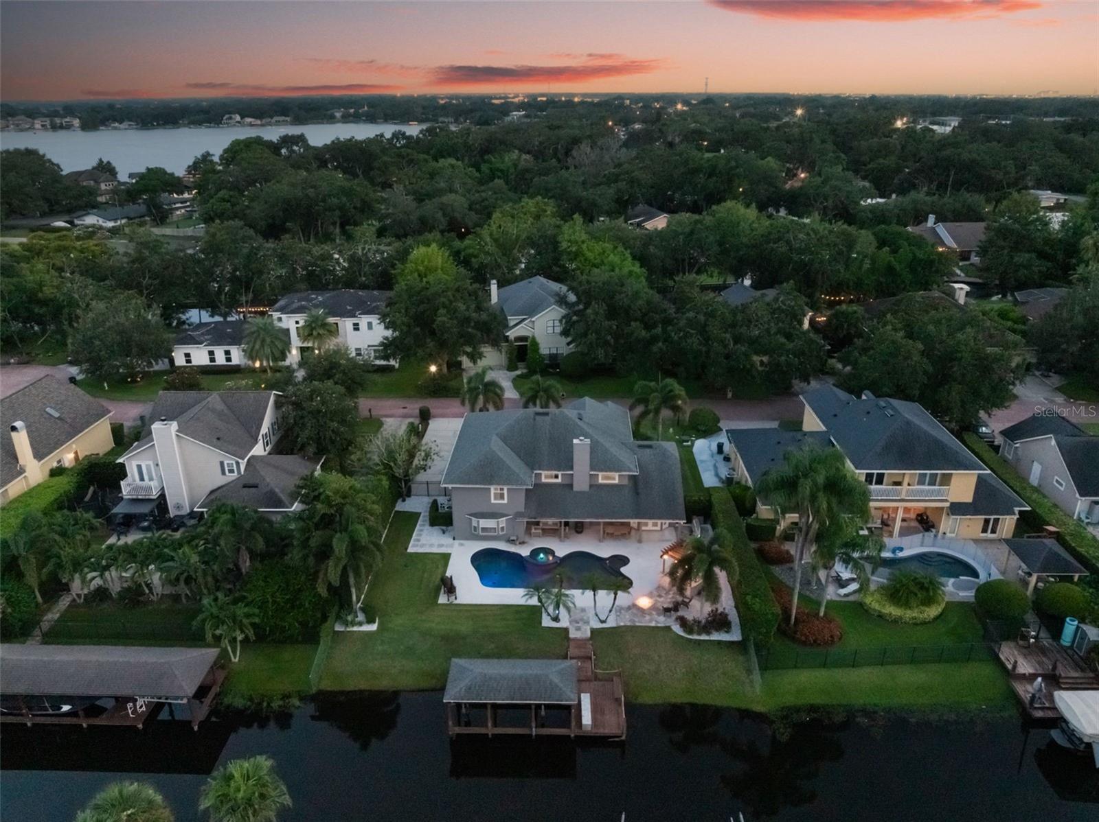 437 HARBOUR OAKS POINTE DR