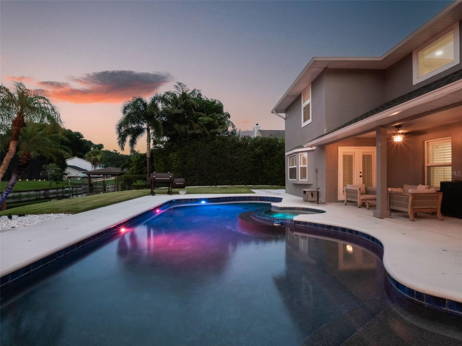 437 HARBOUR OAKS POINTE DR