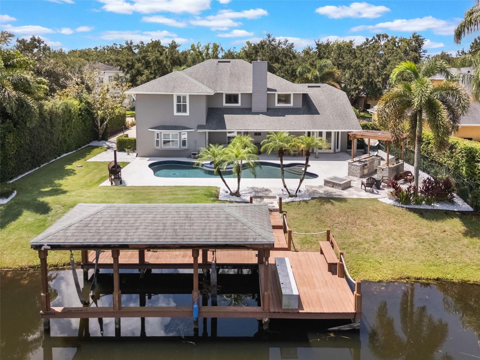 437 HARBOUR OAKS POINTE DR