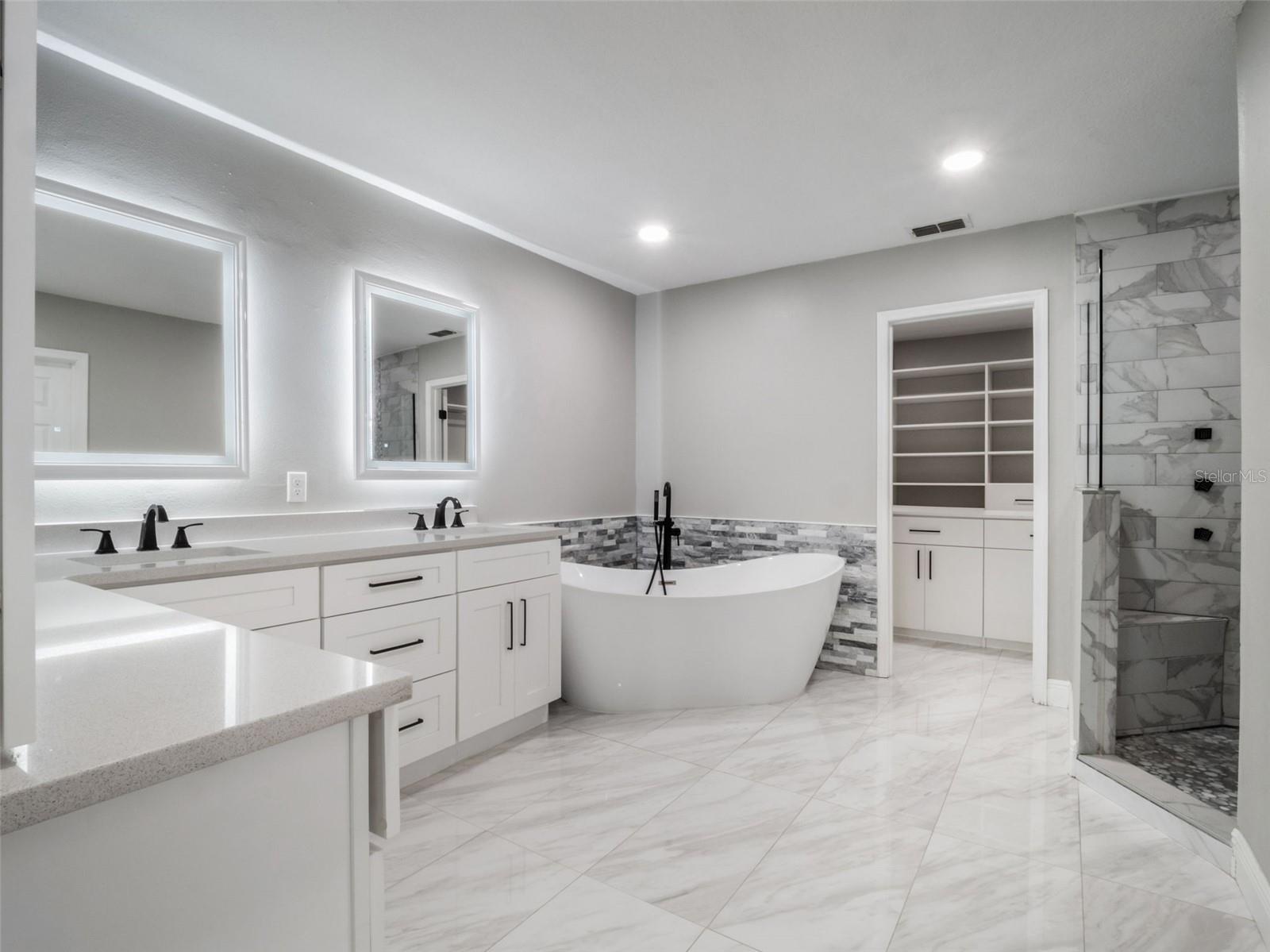 437 HARBOUR OAKS POINTE DR