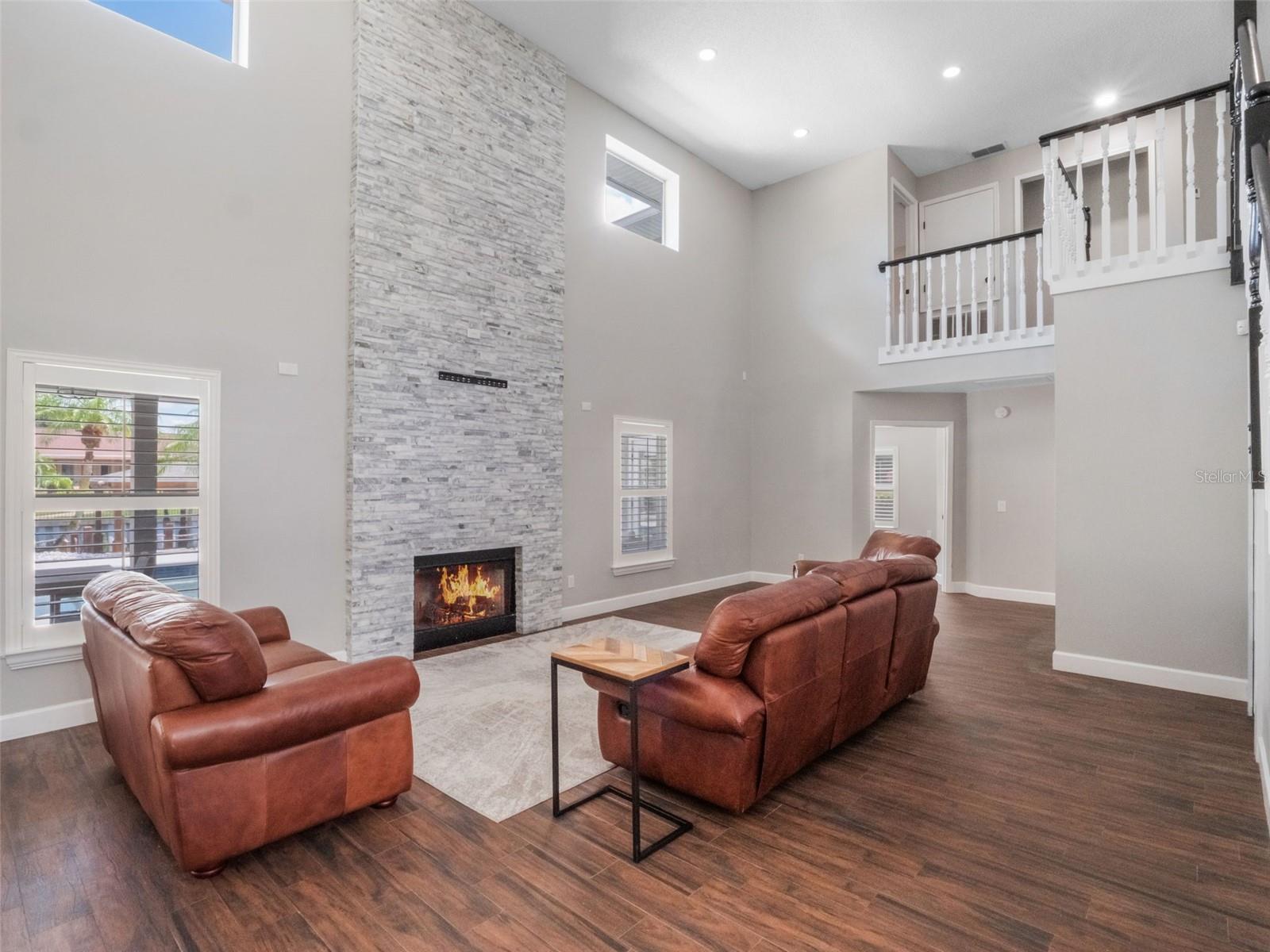 437 HARBOUR OAKS POINTE DR