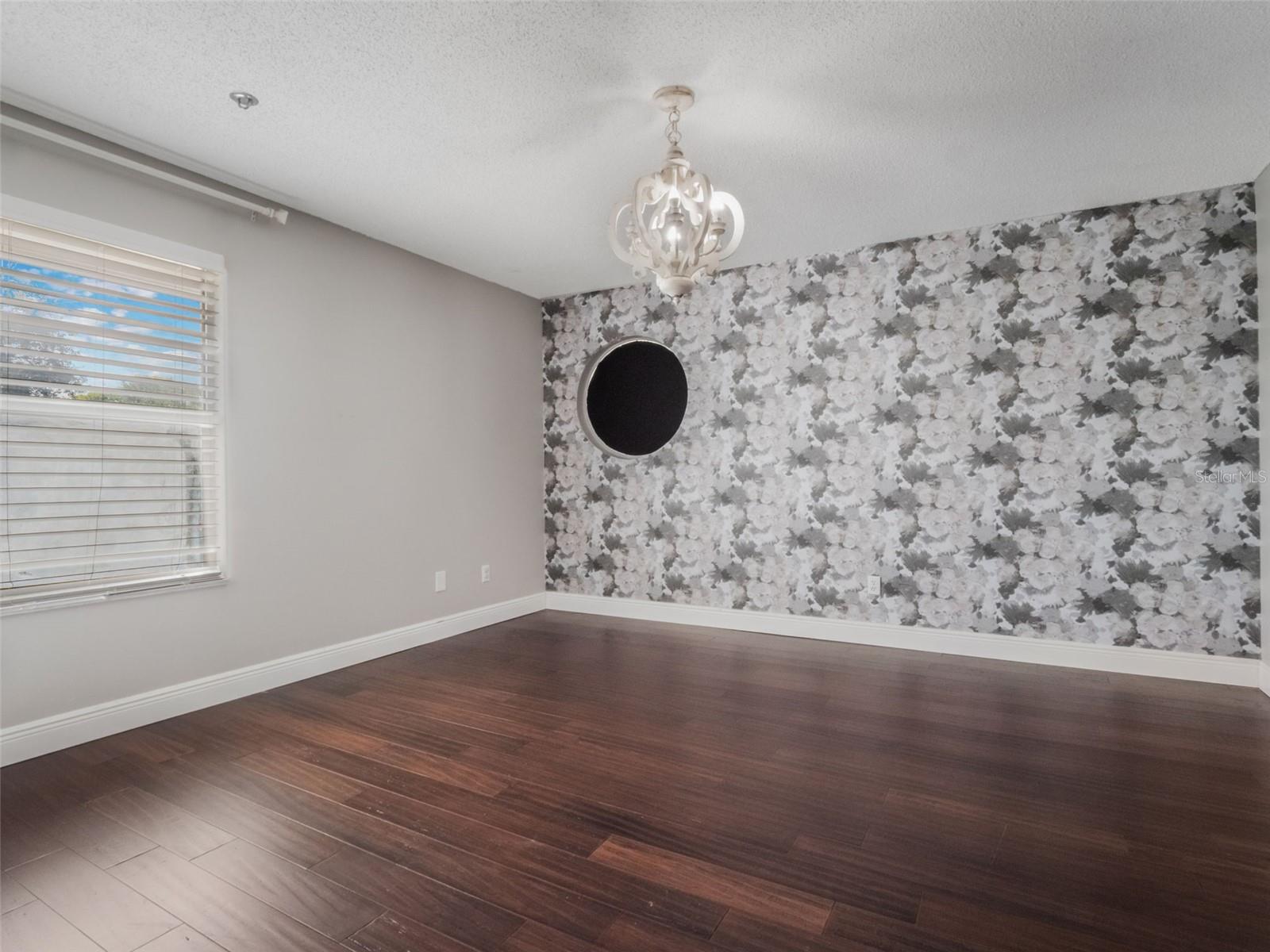 437 HARBOUR OAKS POINTE DR