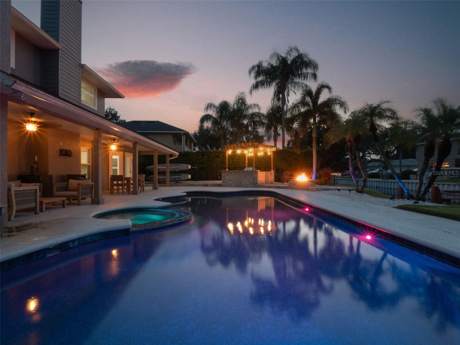 437 HARBOUR OAKS POINTE DR