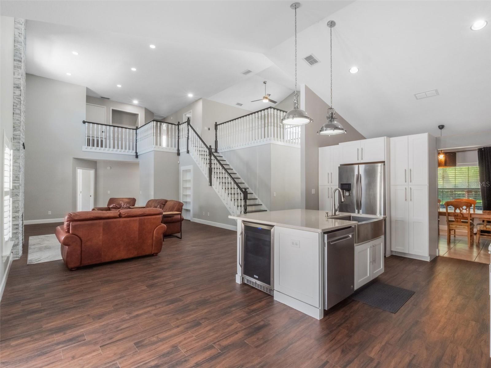 437 HARBOUR OAKS POINTE DR