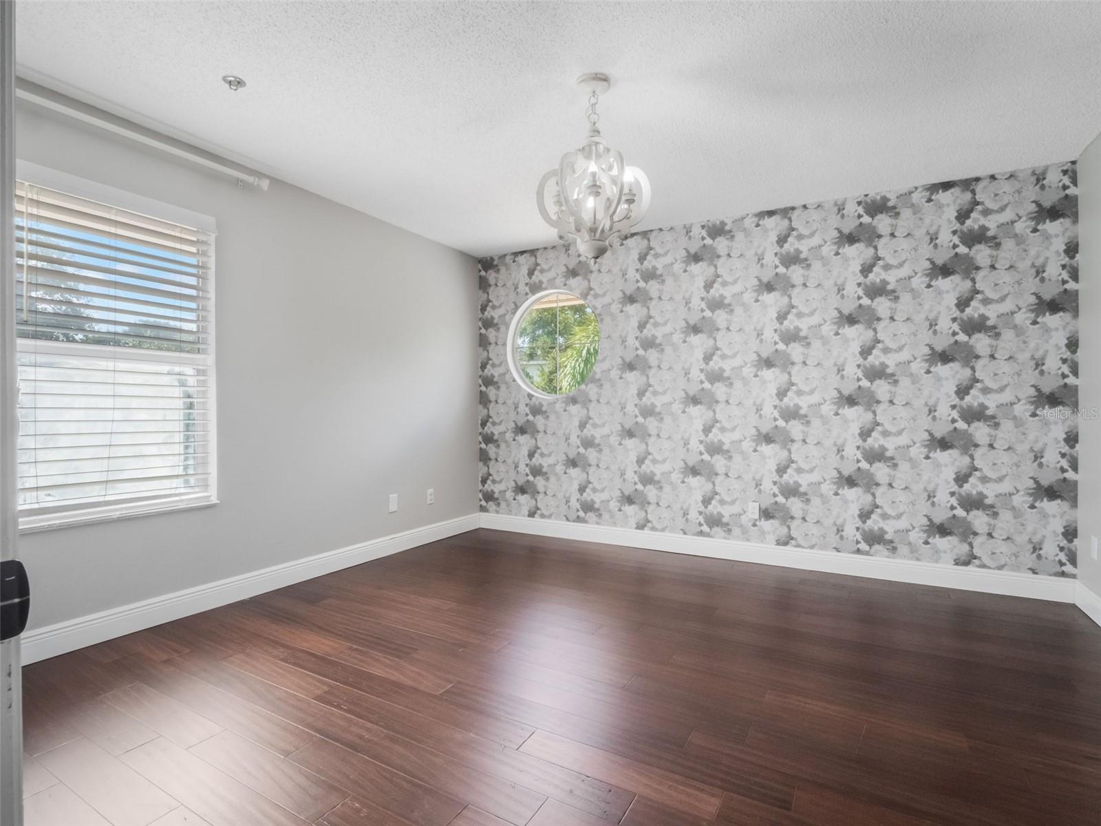 437 HARBOUR OAKS POINTE DR