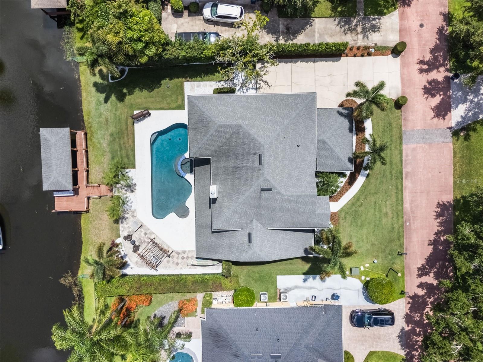 437 HARBOUR OAKS POINTE DR