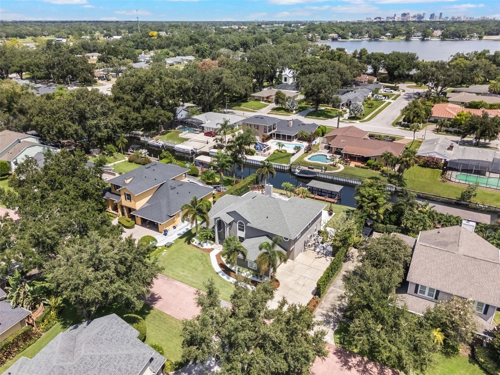 437 HARBOUR OAKS POINTE DR