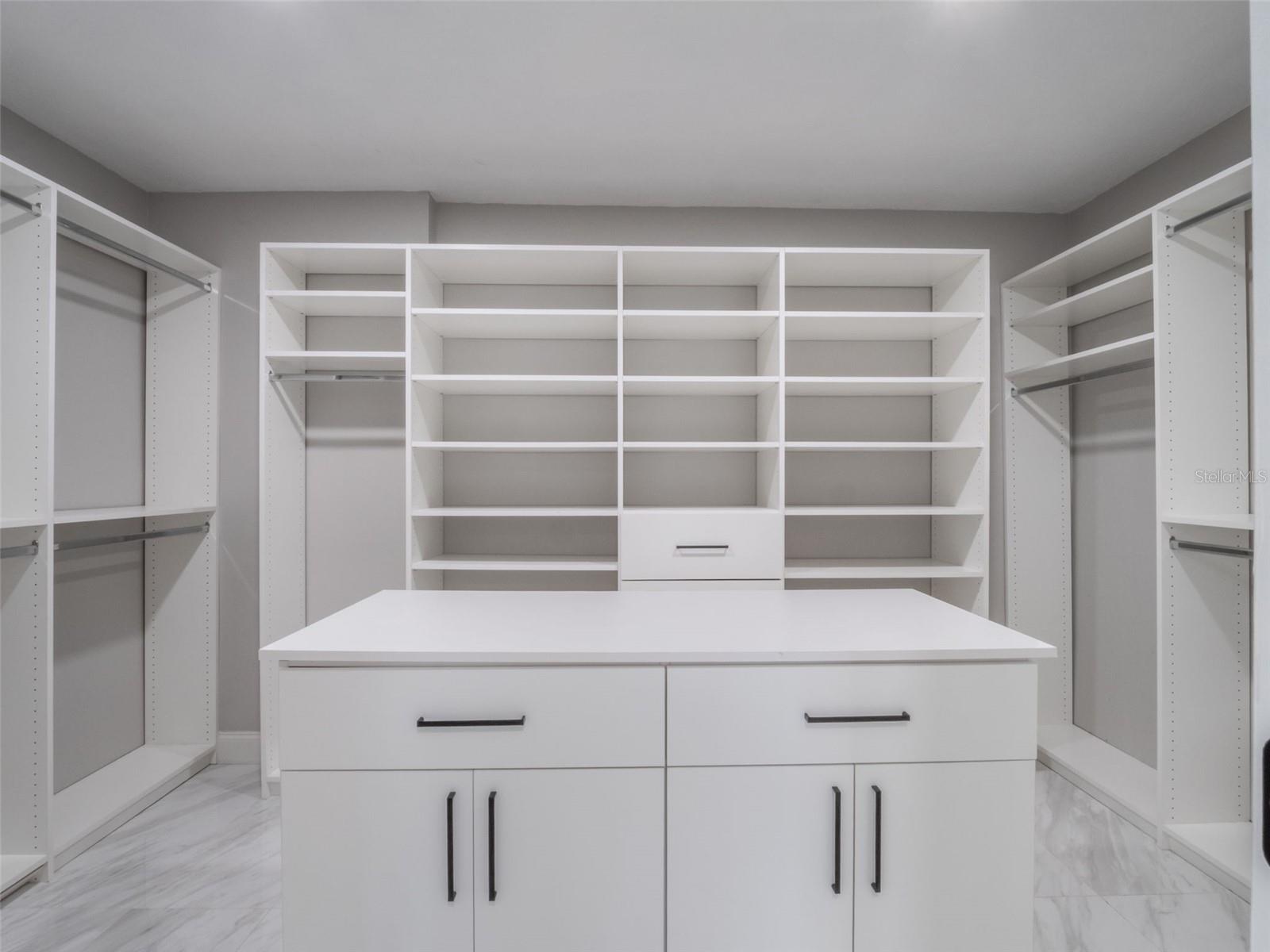 437 HARBOUR OAKS POINTE DR