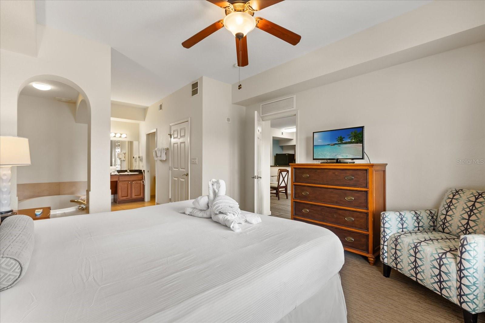 8125 RESORT VILLAGE DR #5403