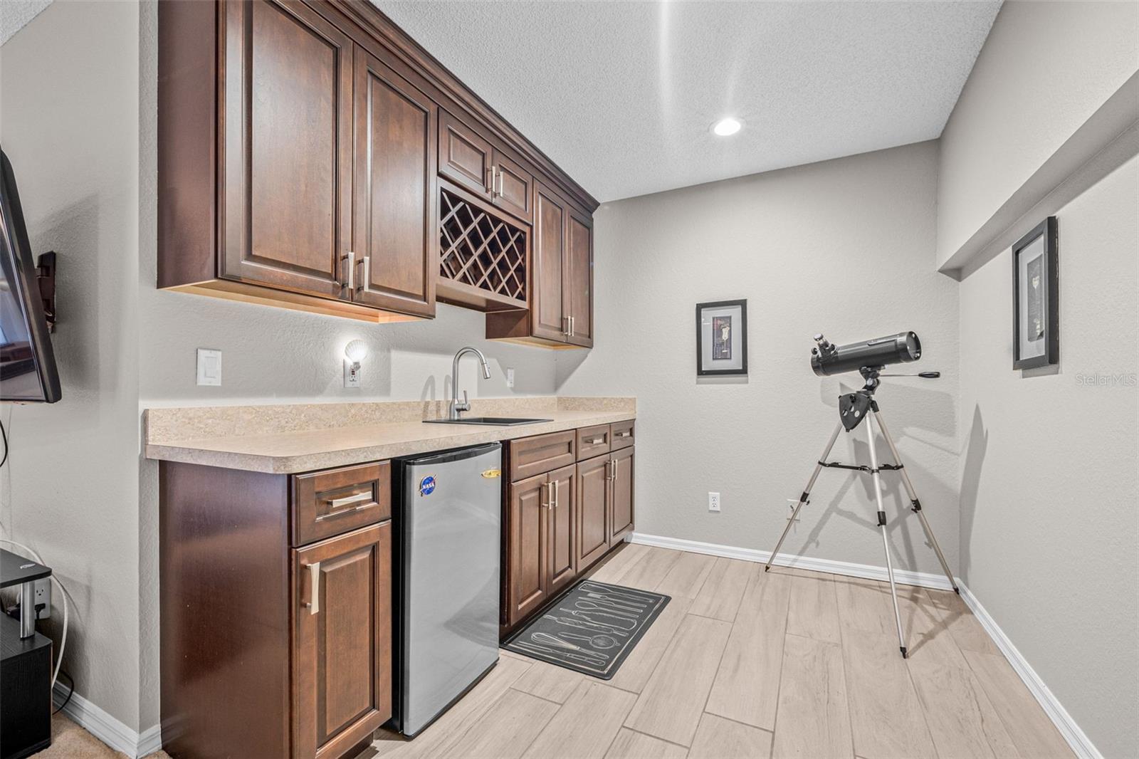 1050 STARKEY RD #604