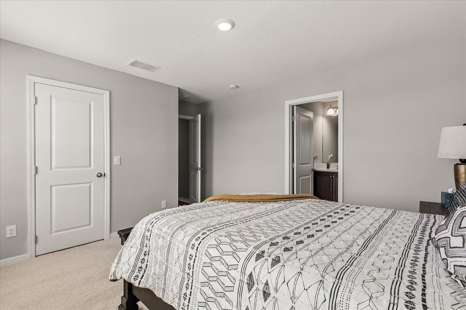 2290 ENDEAVOR WAY