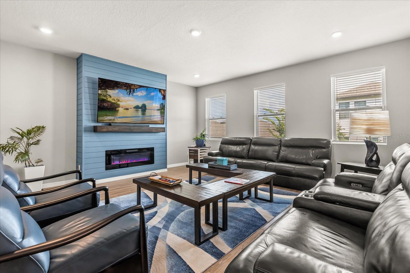 2290 ENDEAVOR WAY