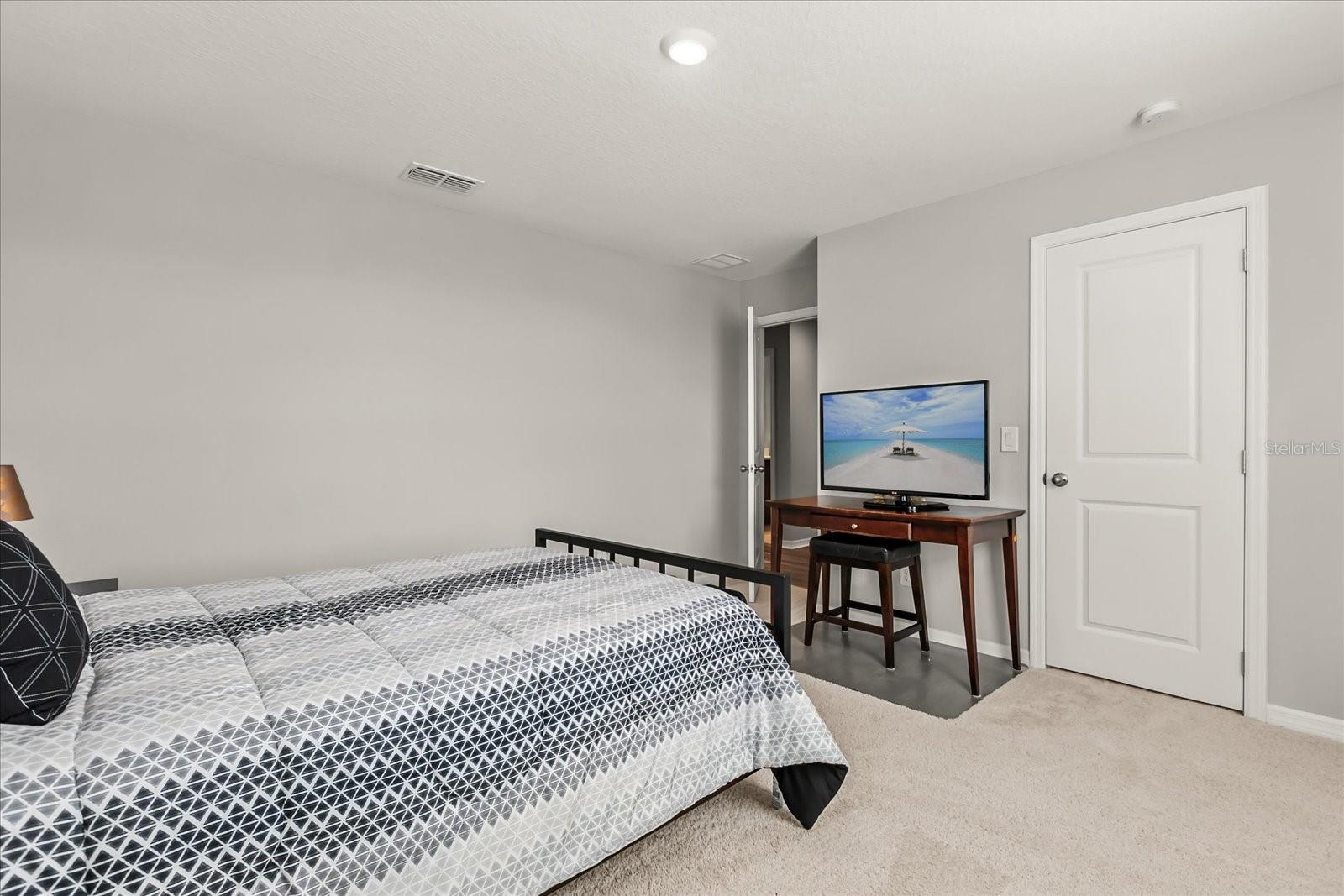 2290 ENDEAVOR WAY