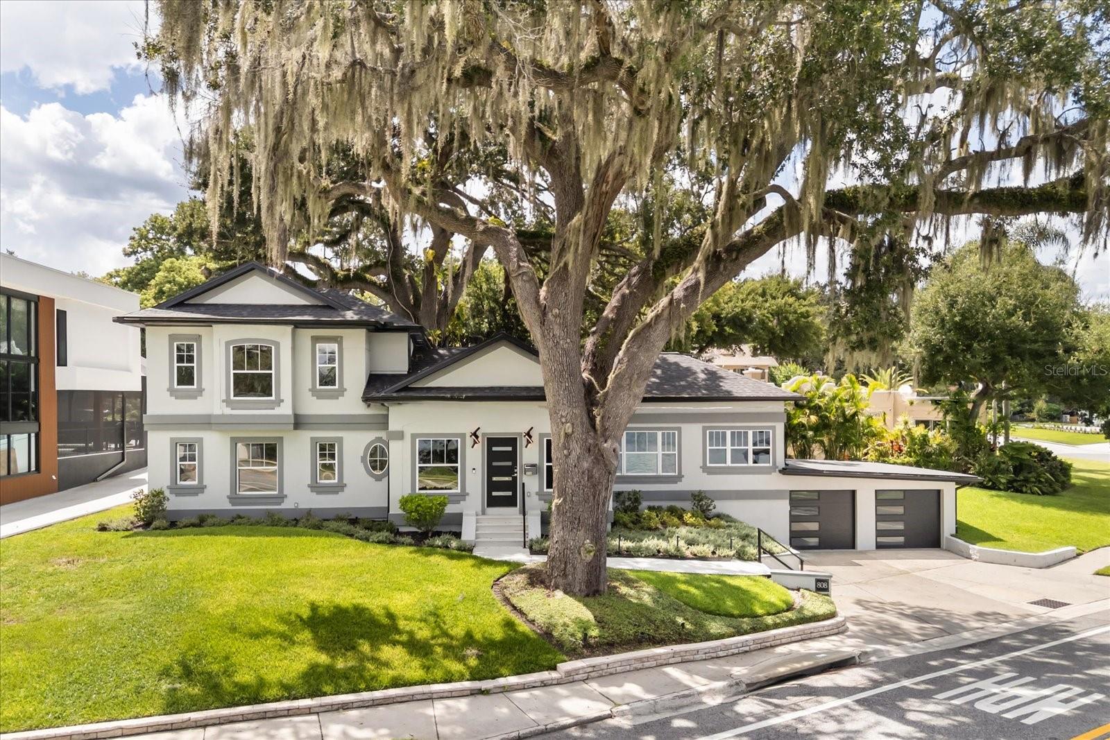 808 EDGEWATER DR
