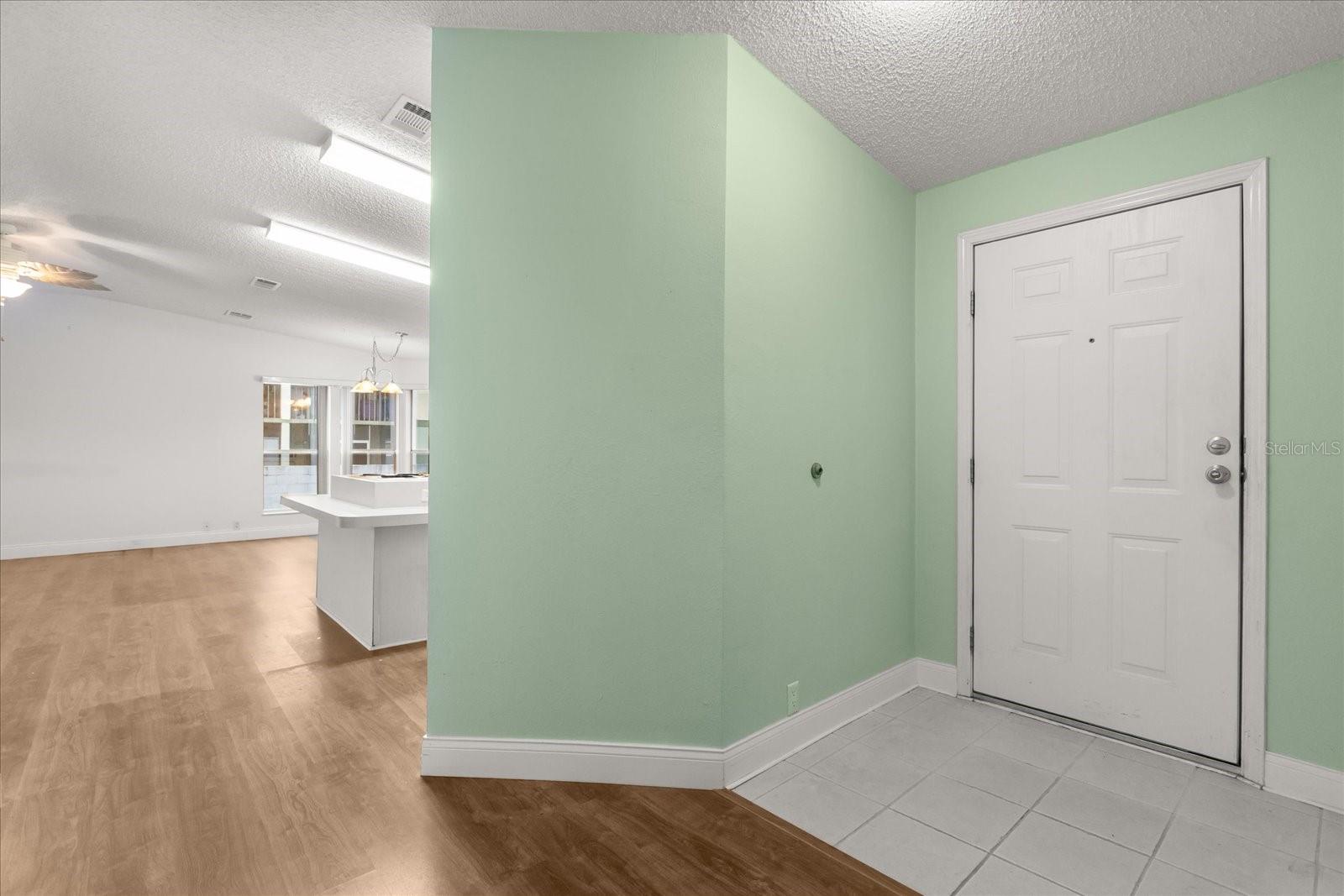 1134 LUTHER DR
