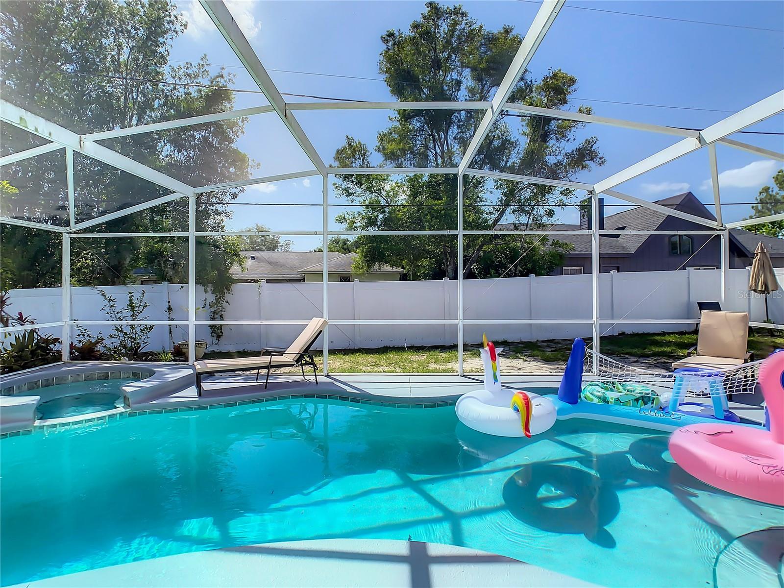 896 HUMPHREY BLVD