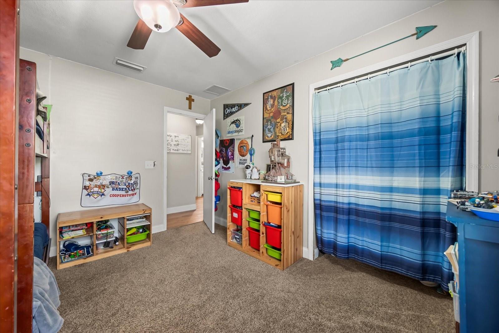 231 BANBURY CT