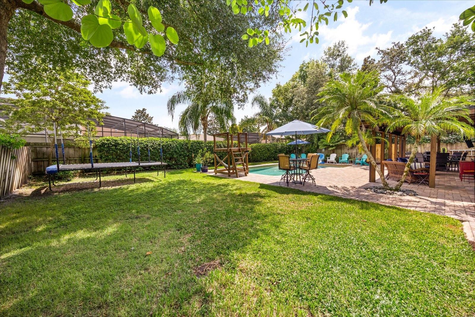 231 BANBURY CT