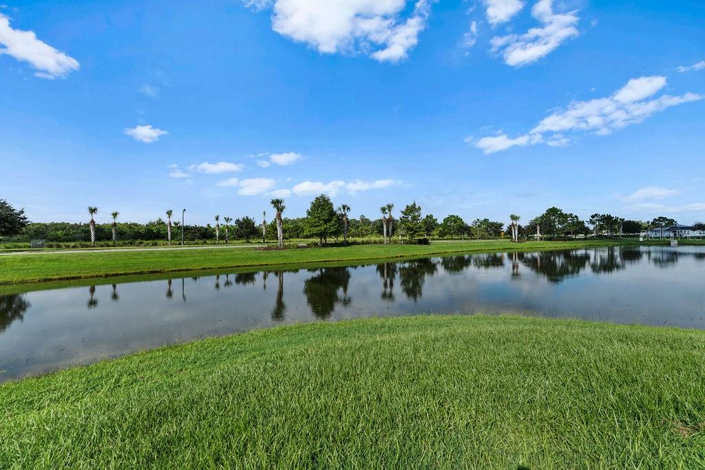 2887 MOSSHIRE CIR