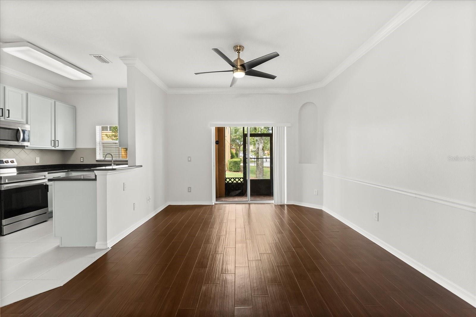 2241 RETREAT VIEW CIR