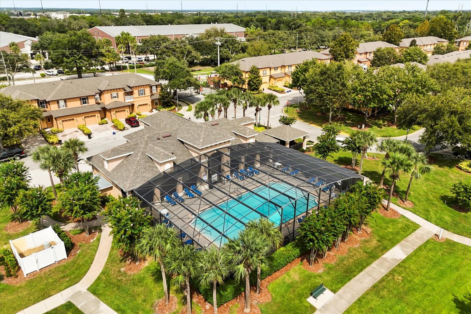 2241 RETREAT VIEW CIR