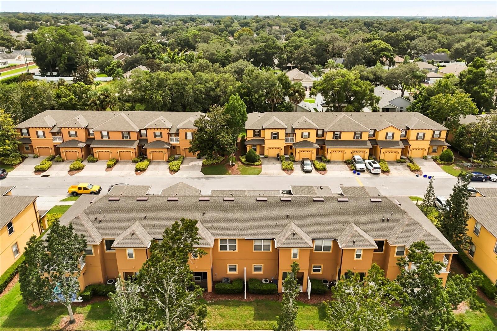 2241 RETREAT VIEW CIR