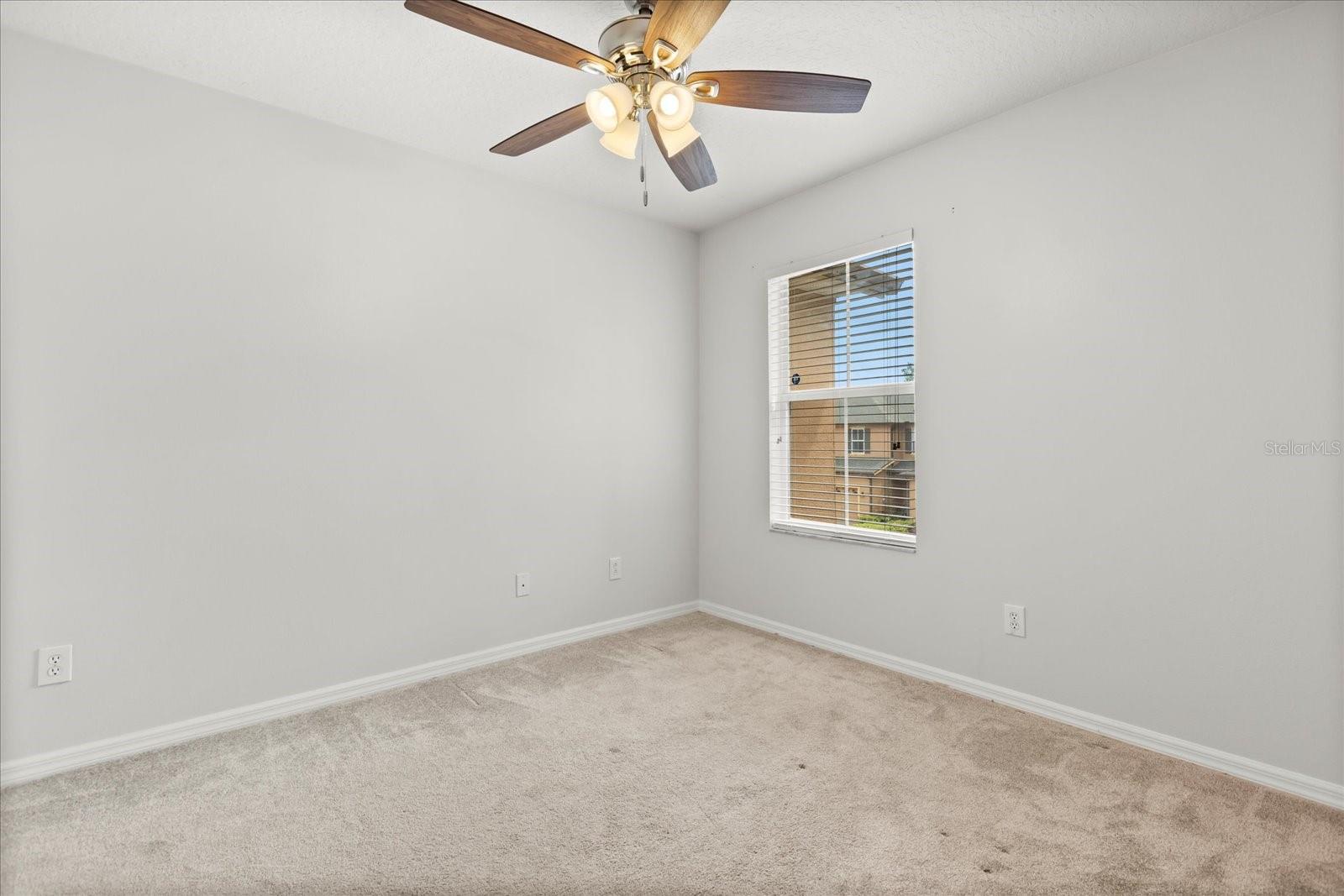 2241 RETREAT VIEW CIR