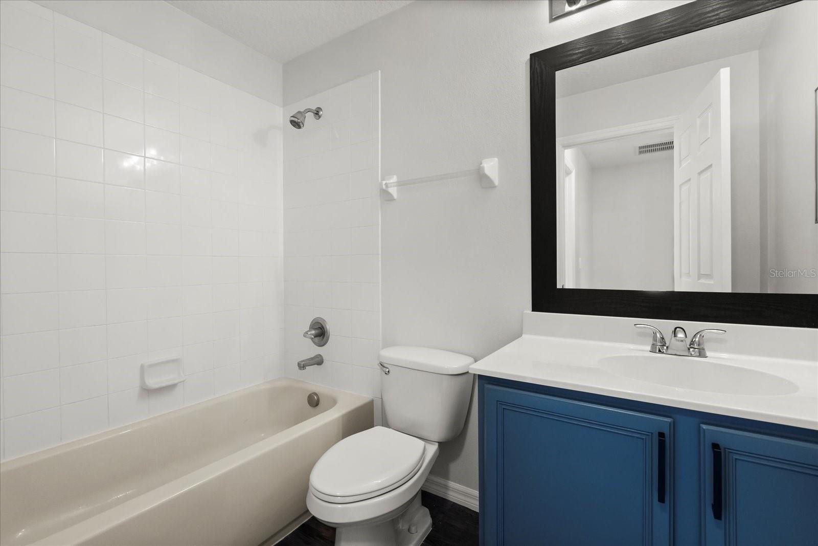 2241 RETREAT VIEW CIR