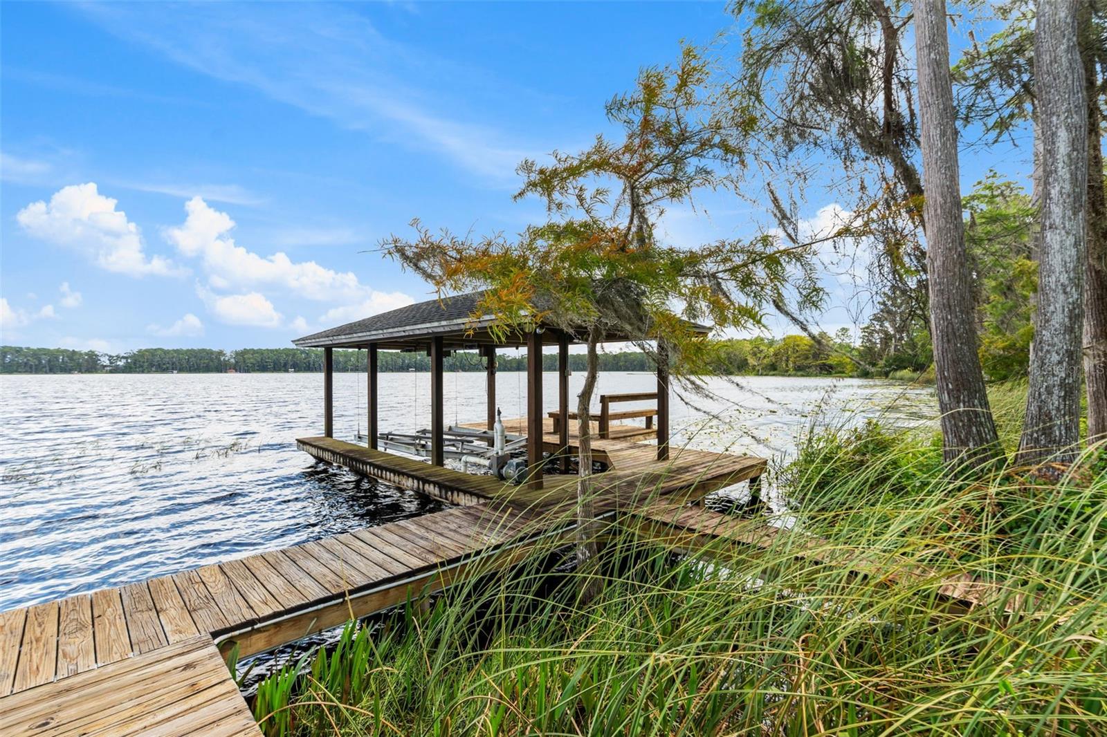 16692 LAKE PICKETT RD