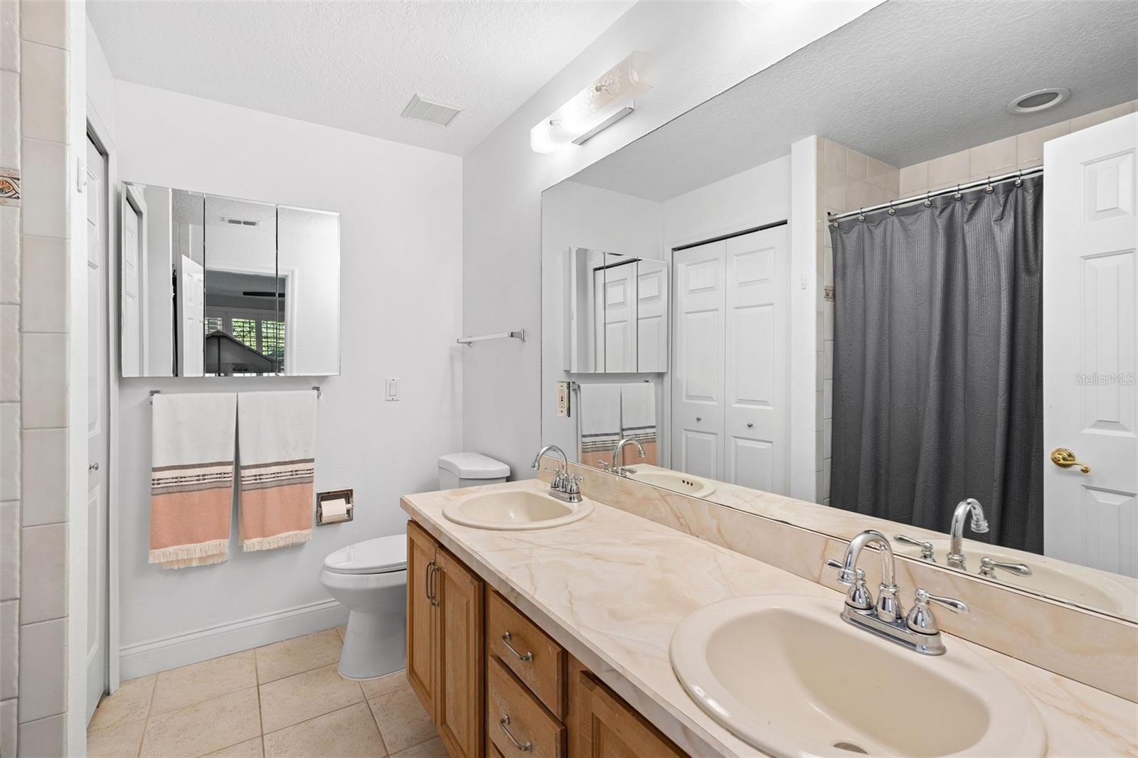 16692 LAKE PICKETT RD